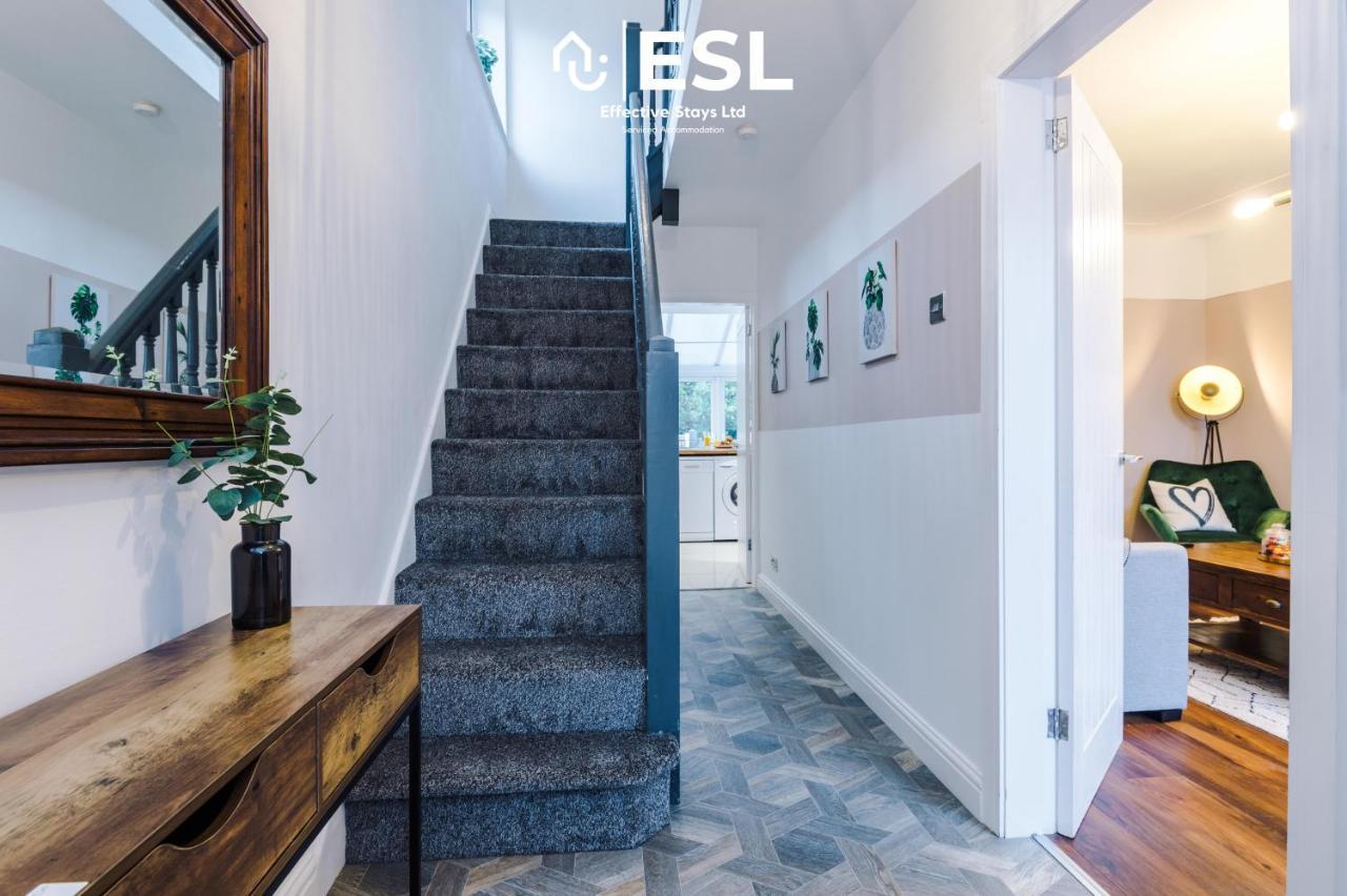 Open Plan - 3 Bedroom House - Garden And Outdoor Seating - Driveway Parking - Short Drive To City Centre Saughall Eksteriør billede