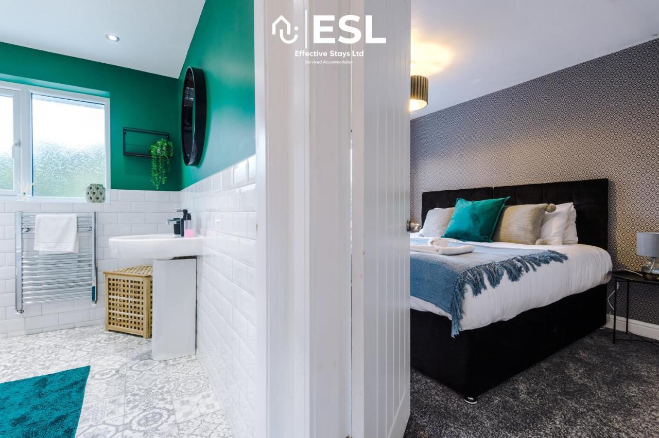 Open Plan - 3 Bedroom House - Garden And Outdoor Seating - Driveway Parking - Short Drive To City Centre Saughall Eksteriør billede
